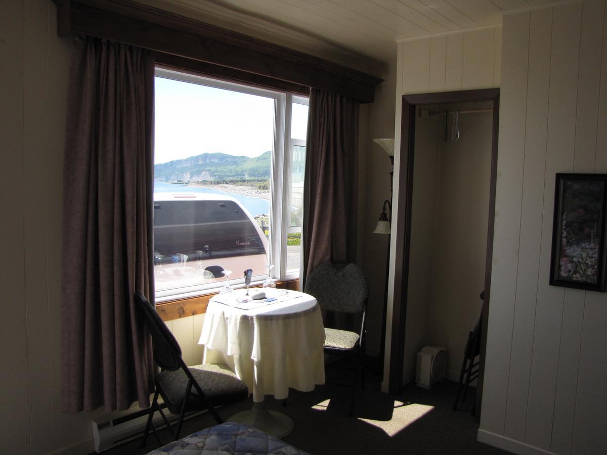 Motel Du Haut Phare Cap-des-Rosiers 객실 사진