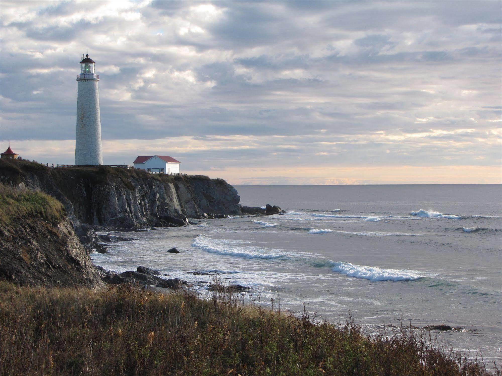 Motel Du Haut Phare Cap-des-Rosiers 외부 사진